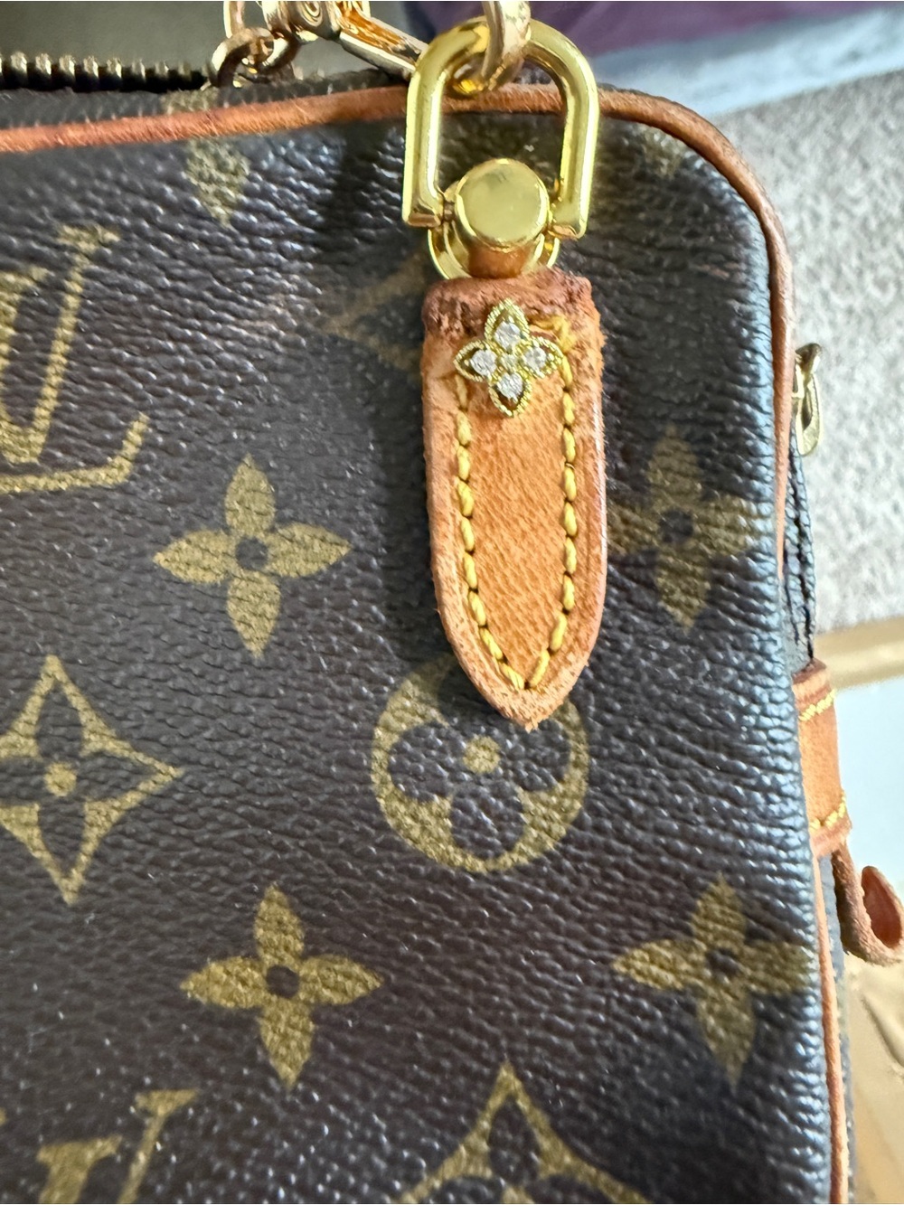 Vintage upcycled- Louis Vuitton Monogram Canvas Pochette Crossbody Bag. - Picture 9 of 10